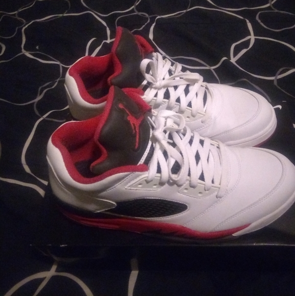 Air Jordan retro 5 - Picture 2 of 5
